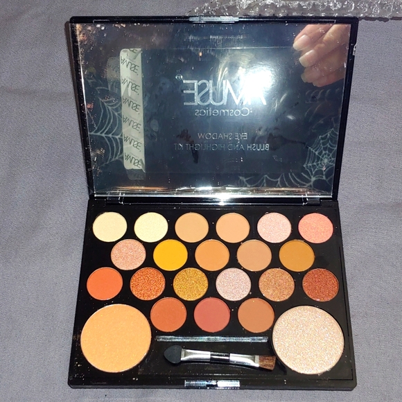 Ulta Beauty Other - NWT AMUSE COSMETICS * EYE SHADOW * BLUSH & HIGHLIGHT KIT * 22 COLORS